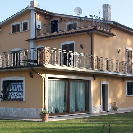 Il Giardino Degli Ulivi Bed & Breakfast Canneto  Екстериор снимка