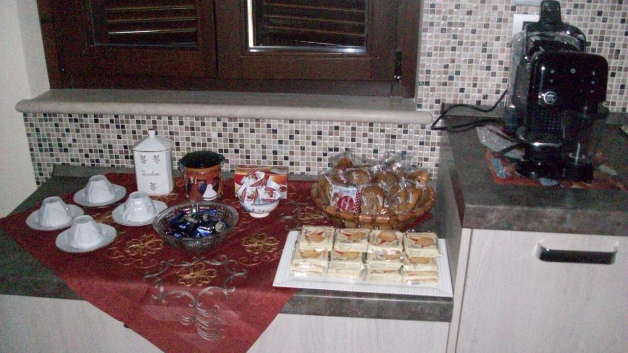 Il Giardino Degli Ulivi Bed & Breakfast Canneto  Екстериор снимка