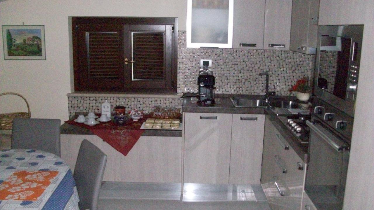 Il Giardino Degli Ulivi Bed & Breakfast Canneto  Екстериор снимка