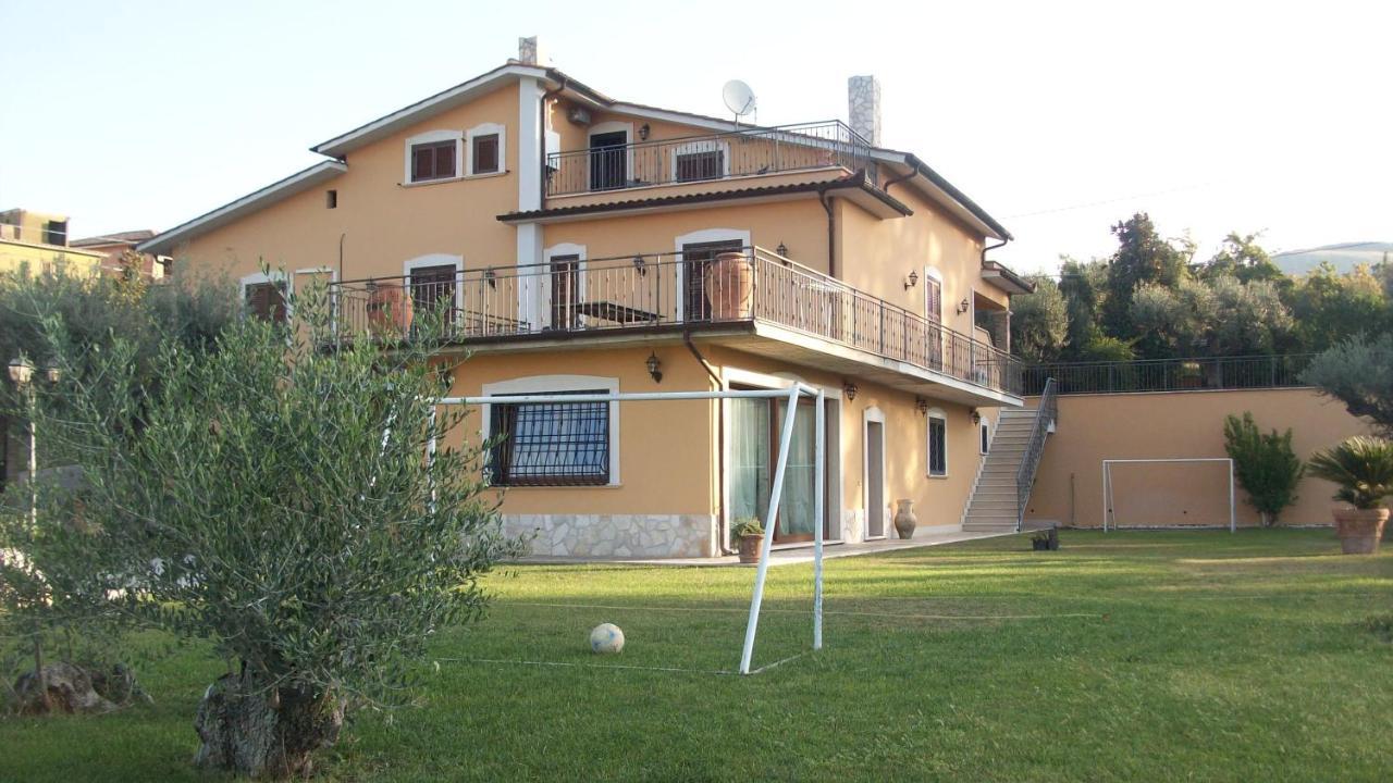 Il Giardino Degli Ulivi Bed & Breakfast Canneto  Екстериор снимка
