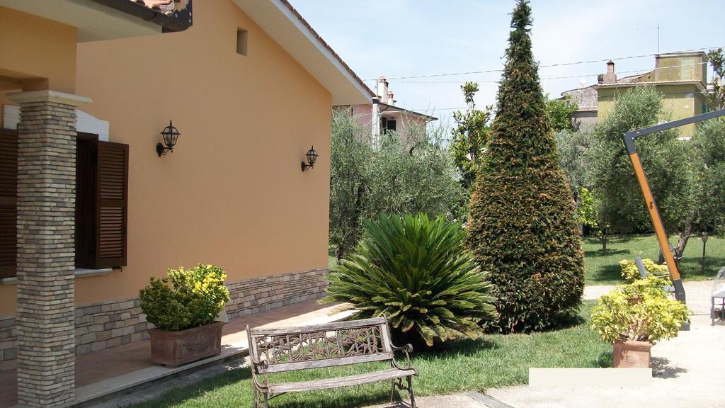 Il Giardino Degli Ulivi Bed & Breakfast Canneto  Екстериор снимка